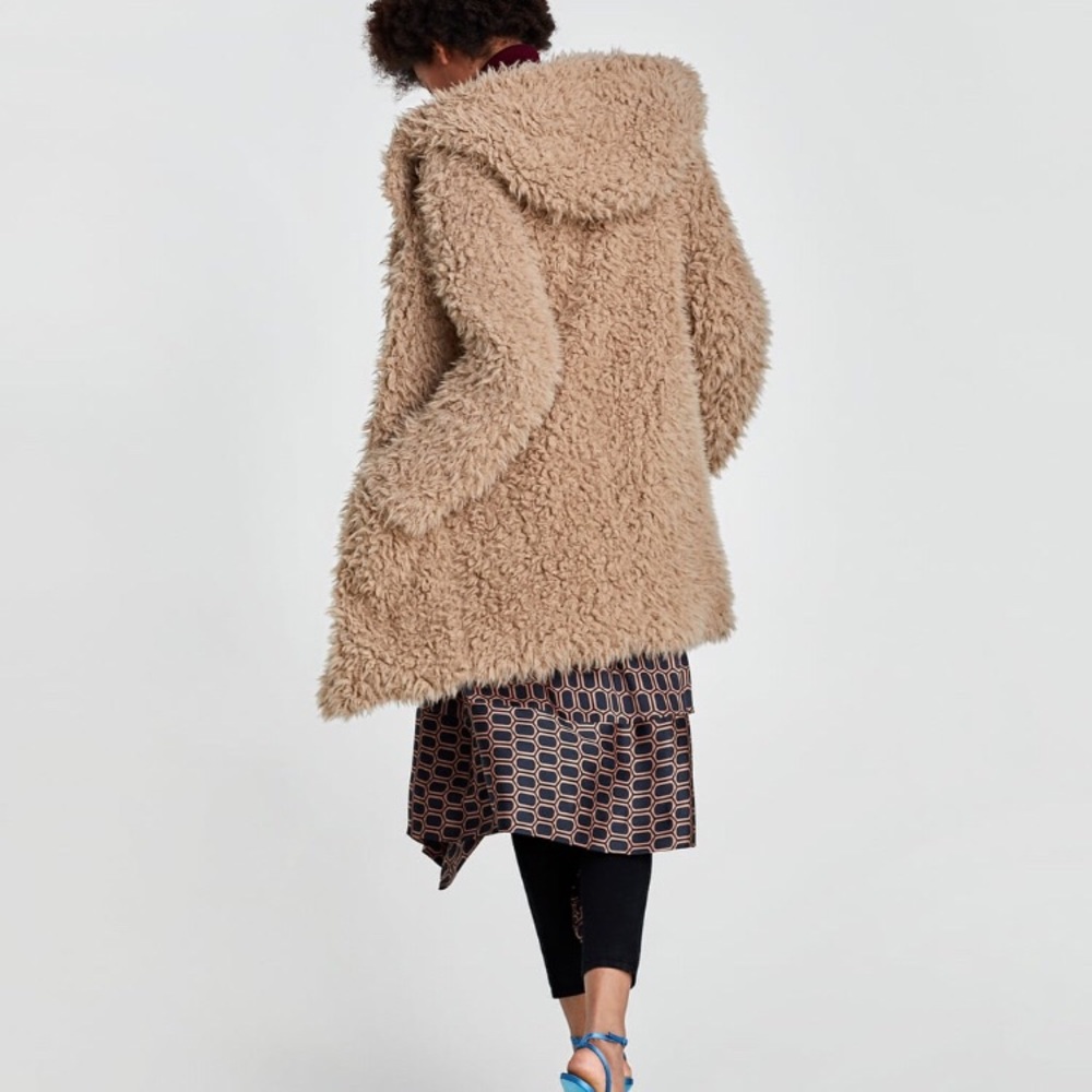 Texture coat with hood, ( price is firm ) - Picture 4 of 4